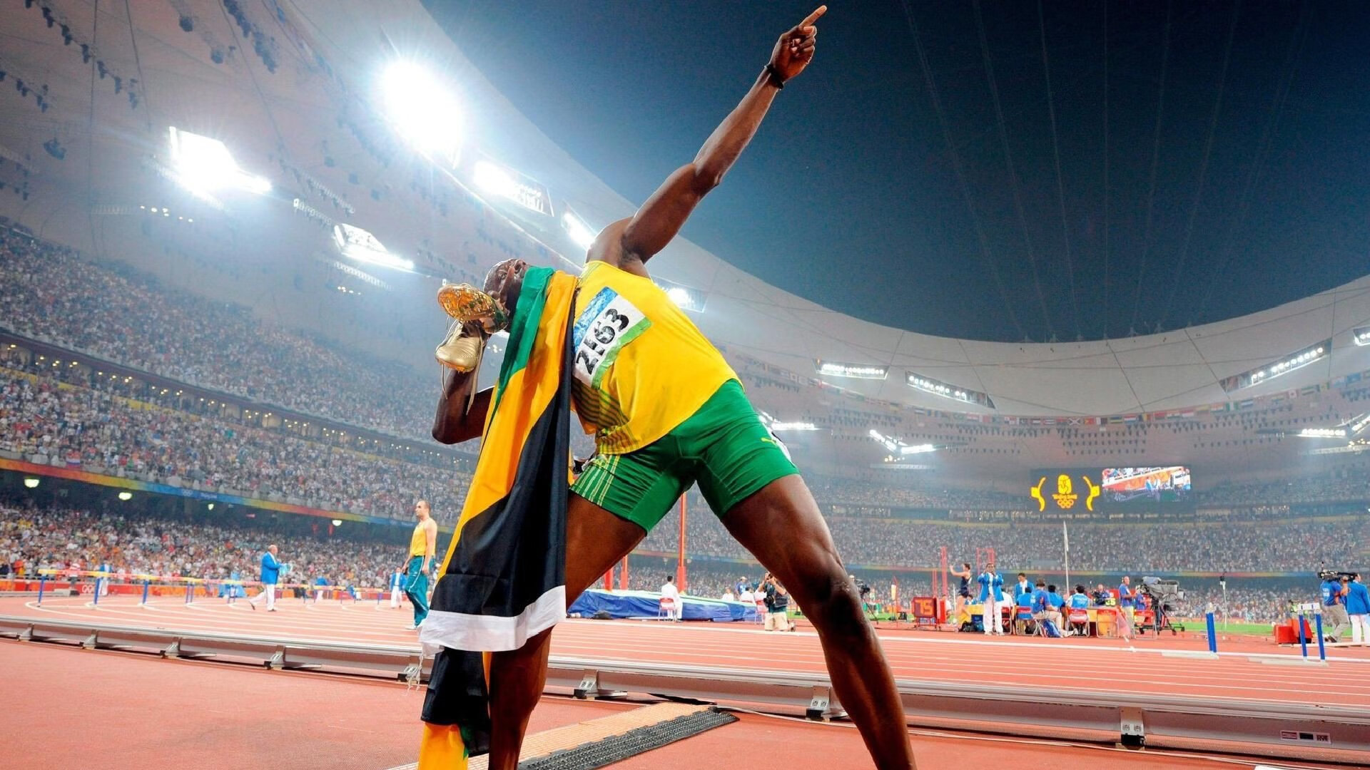 “新纪录的诞生，打破历史，写下属于这个时代的辉煌”，新纪录的意思